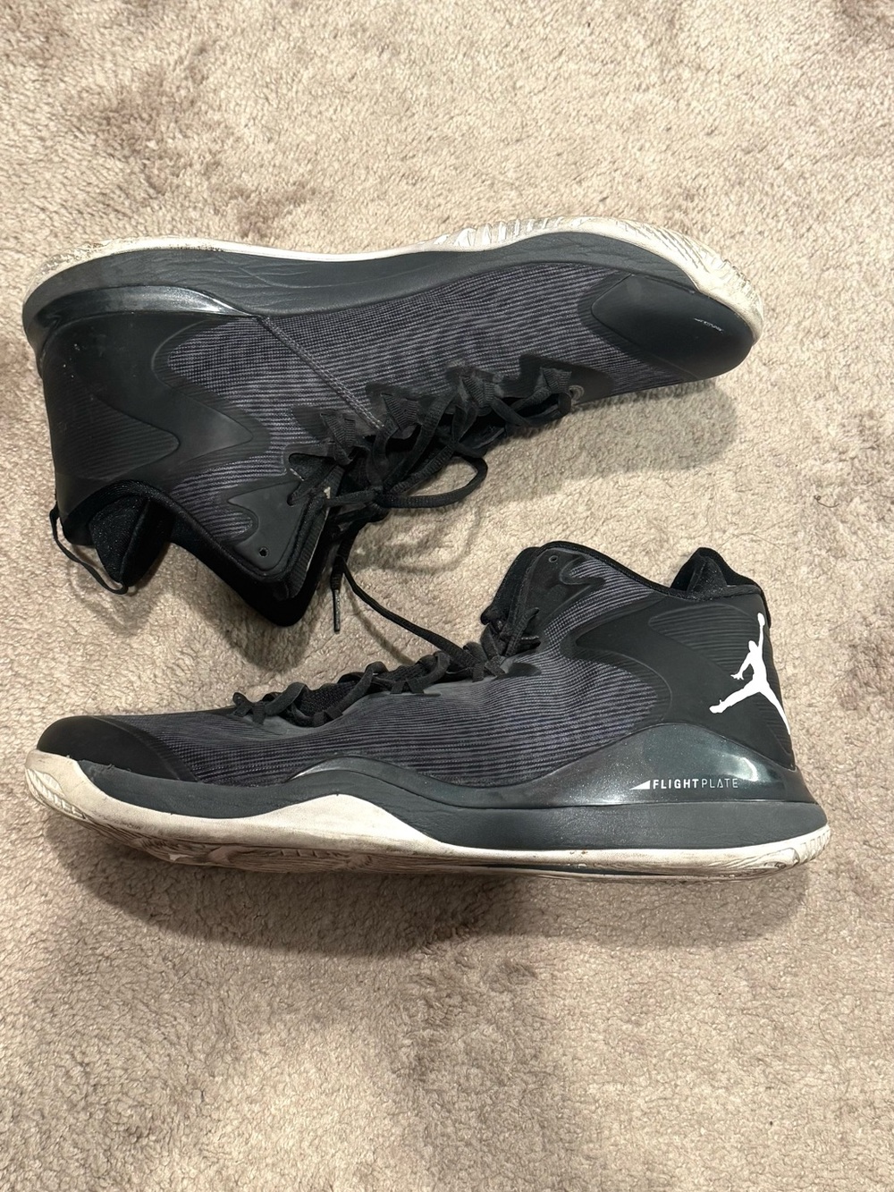 Jordan Men's Mid-Top Basketball Shoes - Black & White